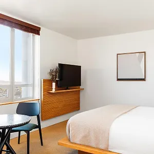 4* Hotel June