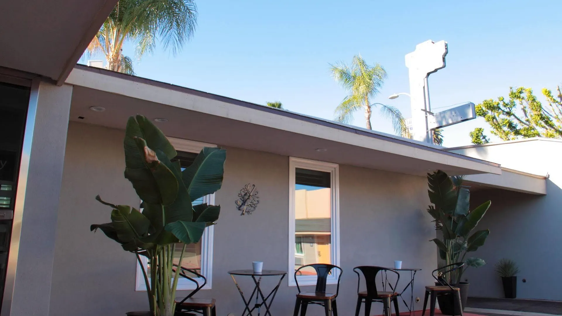 **** Hotel El Royale Gardens Near Universal Studios Los Ángeles Estados Unidos